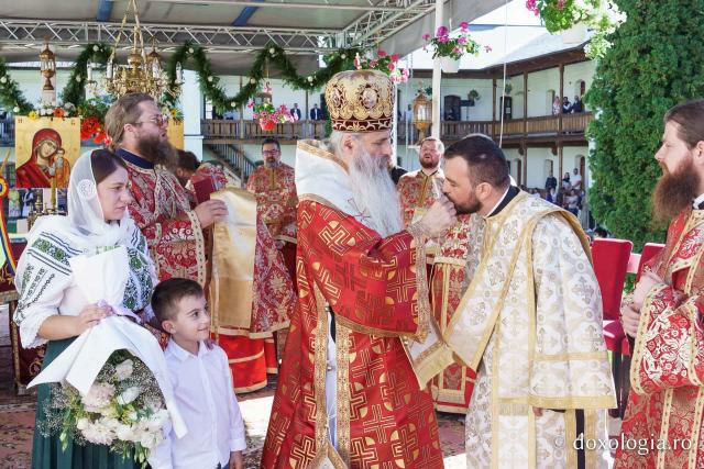 Hram la Mănăstirea Secu, de sărbătoarea Tăierii Capului Sfântului Ioan Botezătorul