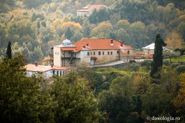 Chilia „Sfinții Apostoli” Alipiou – Kareia