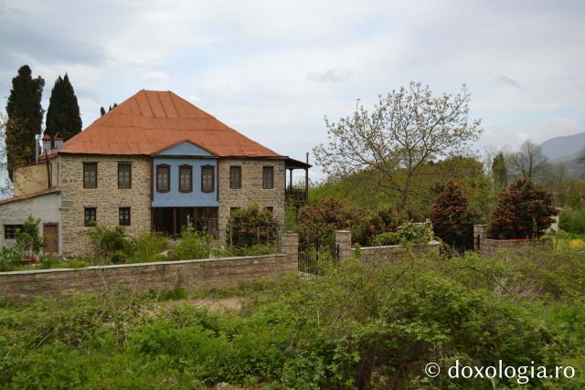 Chilia „Sfânta Treime” Profourni – Kareia, Athos