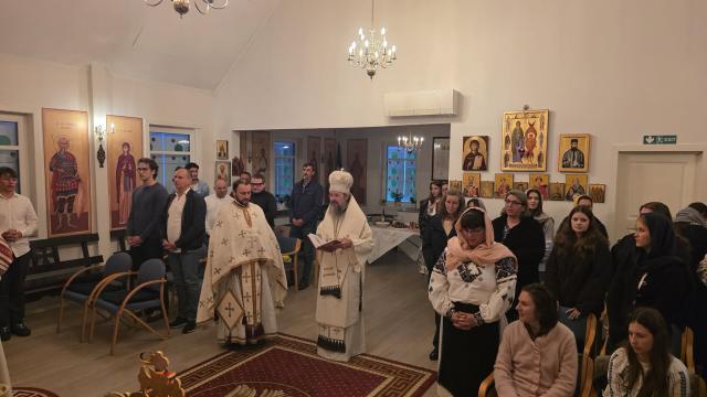 PS Macarie în mijlocul românilor și al ortodocșilor scandinavi din Regatele Danemarcei și Norvegiei. Hirotonii, botez, rugăciune pentru copii și slujiri la Poarta Fiordurilor