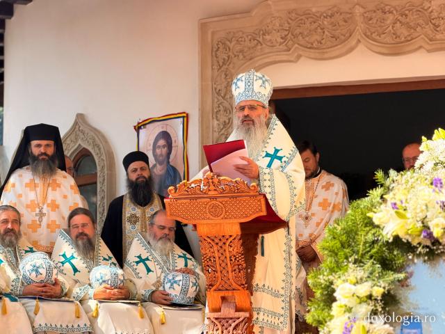 IPS Teofan, Mitropolitul Moldovei și Bucovinei