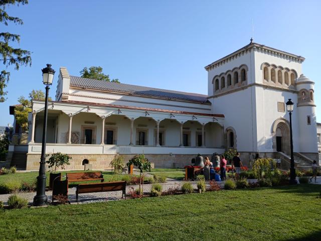 Lucrările de restaurare și consolidare a Sălii Gotice de la Mănăstirea „Sfinții Trei Ierarhi” din Iași, recepționate în prezența Preasfințitului Părinte Nichifor Botoșăneanul
