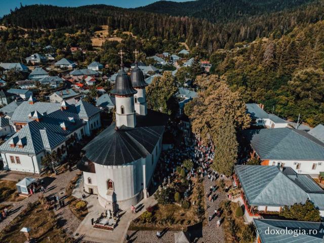 (Video) La Văratec a avut loc proclamarea locală a canonizării Sfintelor Olimpiada, Nazaria și Elisabeta