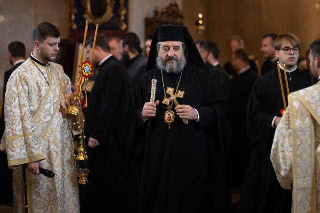 Preasfințitul Părinte Nichifor Botoșăneanul a slujit la Biserica Vovidenia și a prezidat Conferința preoțească a Protopopiatului Botoșani