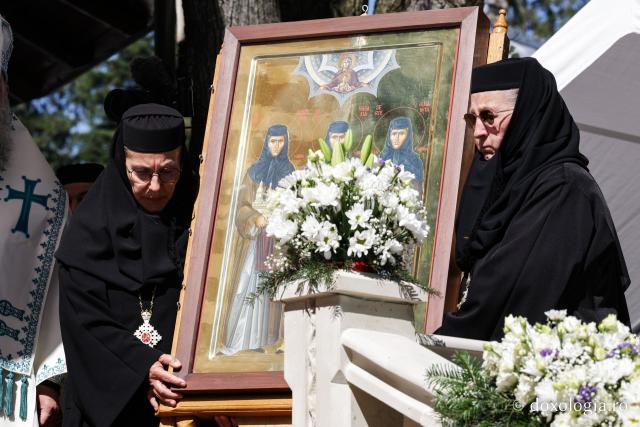 icoana Sfintelor Nazaria, Olimpiada și Elisabeta de la Văratec