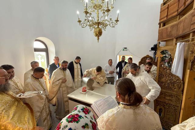 PS Nichifor Botoșăneanul a resfințit biserica Parohiei „Adormirea Maicii Domnului” – Dolina