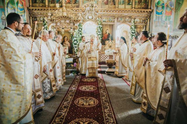 Biserica Parohiei Negrești I, sfințită după lucrări de restaurare și înfrumusețare
