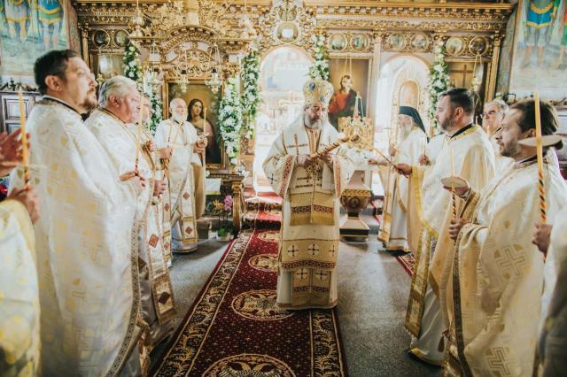 Biserica Parohiei Negrești I, sfințită după lucrări de restaurare și înfrumusețare