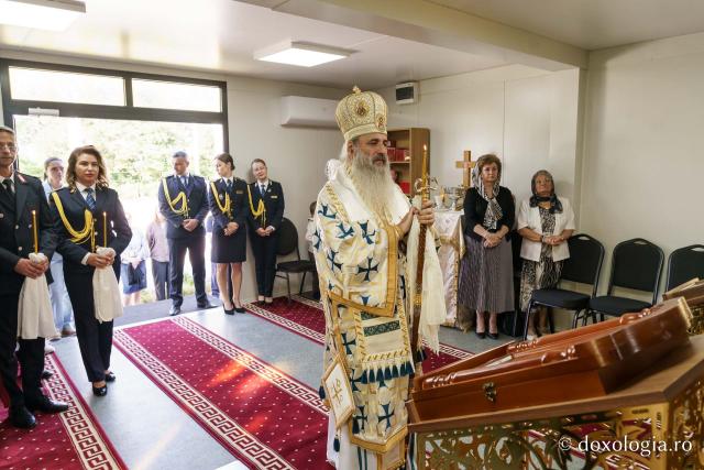 Persoanele private de libertate din Copou au un nou spațiu pentru rugăciune: IPS Teofan a binecuvântat astăzi paraclisul Penitenciarului Iași