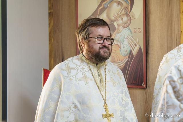 Persoanele private de libertate din Copou au un nou spațiu pentru rugăciune: IPS Teofan a binecuvântat astăzi paraclisul Penitenciarului Iași