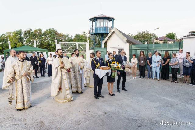 Persoanele private de libertate din Copou au un nou spațiu pentru rugăciune: IPS Teofan a binecuvântat astăzi paraclisul Penitenciarului Iași