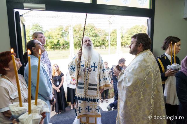 Persoanele private de libertate din Copou au un nou spațiu pentru rugăciune: IPS Teofan a binecuvântat astăzi paraclisul Penitenciarului Iași