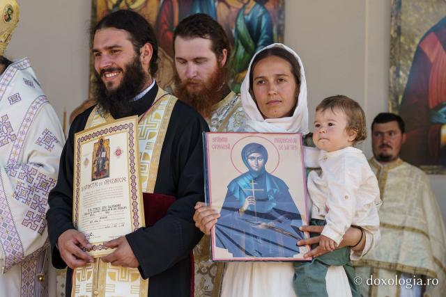 Biserica Parohiei Podolenii de Sus a fost târnosită „Noi nu am început această poveste, am primit-o, am primit această biserică de la cei care au fost înaintea noastră”
