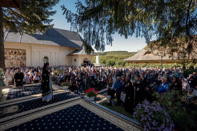 Sfântul Cuvios Onufrie de la Vorona, cinstit de sute de botoșăneni