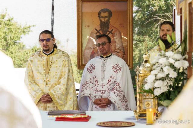 „În biserici învățăm cum să-L iubim pe Dumnezeu, cum să ne iubim unii pe alții”