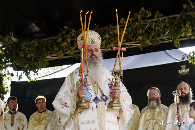 „În biserici învățăm cum să-L iubim pe Dumnezeu, cum să ne iubim unii pe alții”