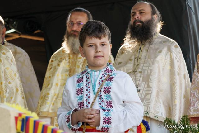 „În biserici învățăm cum să-L iubim pe Dumnezeu, cum să ne iubim unii pe alții”