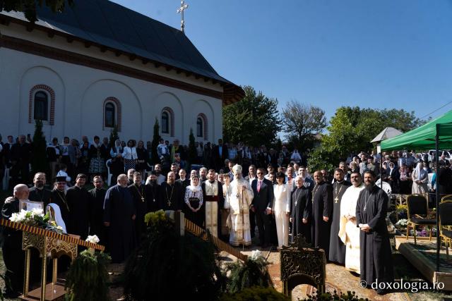 „În biserici învățăm cum să-L iubim pe Dumnezeu, cum să ne iubim unii pe alții”