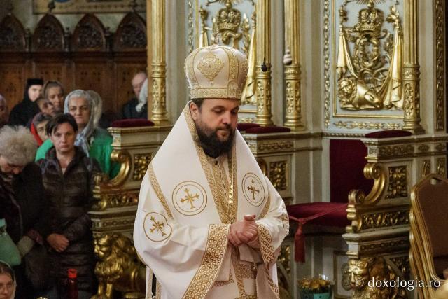 Rugăciune și binecuvântare pentru studenți și profesori, la începutul noului an universitar, la Facultatea de Teologie Ortodoxă din Iași
