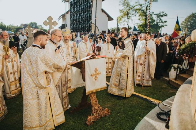 Biserica Parohiei Negrești I, sfințită după lucrări de restaurare și înfrumusețare