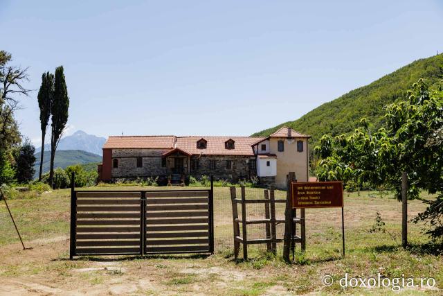 Chilia „Sfinții Arhangheli” – Kareia, Athos
