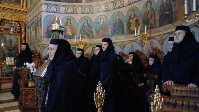 Monahii din Ucraina, în pelerinaj la Văratec