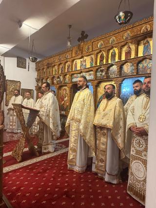 Promoția 2001-2006 a Seminarului Teologic din Piatra Neamț s-a reunit la 20 de ani de la absolvire