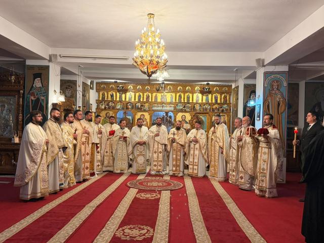 Promoția 2001-2006 a Seminarului Teologic din Piatra Neamț s-a reunit la 20 de ani de la absolvire