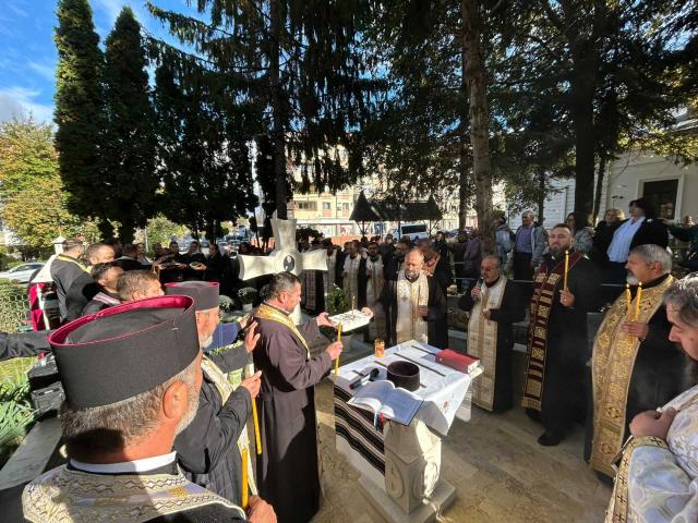 „Iubi-Te-voi, Doamne!” – o seară dedicată amintirii Părintelui Profesor Constantin Muha, la Dorohoi