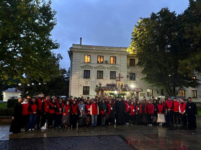 1.500 de voluntari vor fi alături de pelerinii veniți la Iași de sărbătoarea Sfintei Cuvioase Parascheva