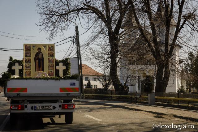 Cuvioasa Parascheva în pelerinaj: două momente istorice când Sfânta a venit la credincioși