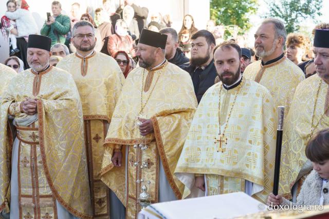 Biserica Parohiei Agafton a fost sfințită de doi ierarhi