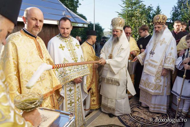 Biserica Parohiei Agafton a fost sfințită de doi ierarhi