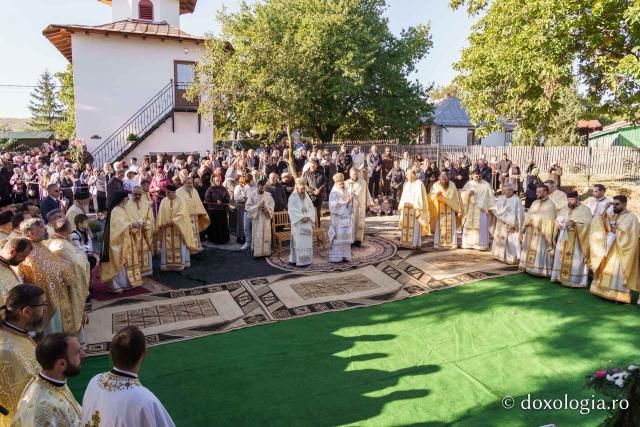 Biserica Parohiei Agafton a fost sfințită de doi ierarhi