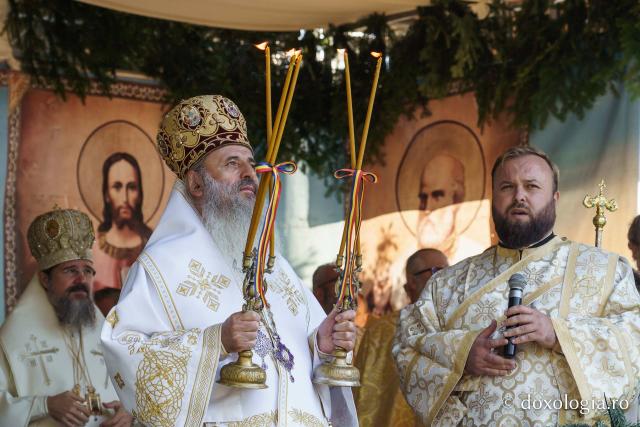 Biserica Parohiei Agafton a fost sfințită de doi ierarhi