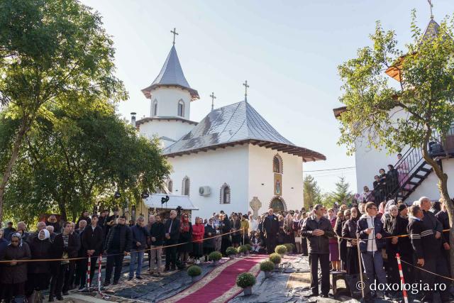 Biserica Parohiei Agafton a fost sfințită de doi ierarhi