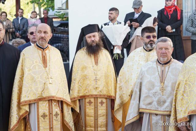 Biserica Parohiei Agafton a fost sfințită de doi ierarhi