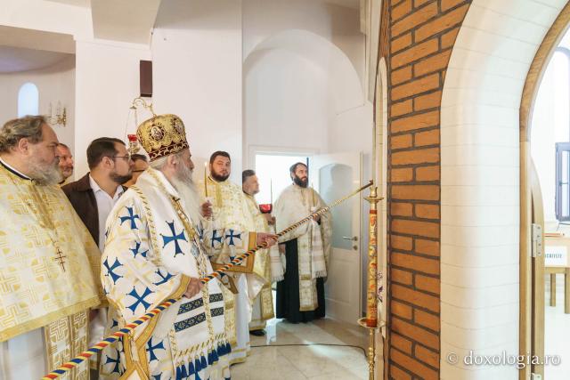 Un nou paraclis închinat Sfinților Cuvioși Paisie și Cleopa de la Sihăstria, sfințit la Dorohoi