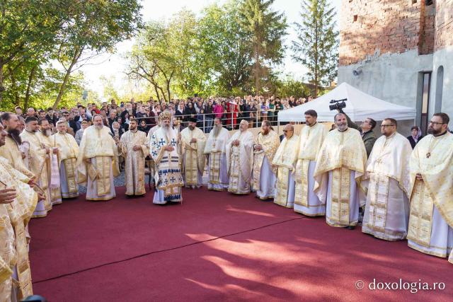 Un nou paraclis închinat Sfinților Cuvioși Paisie și Cleopa de la Sihăstria, sfințit la Dorohoi