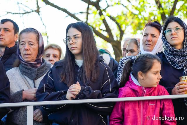 Un nou paraclis închinat Sfinților Cuvioși Paisie și Cleopa de la Sihăstria, sfințit la Dorohoi