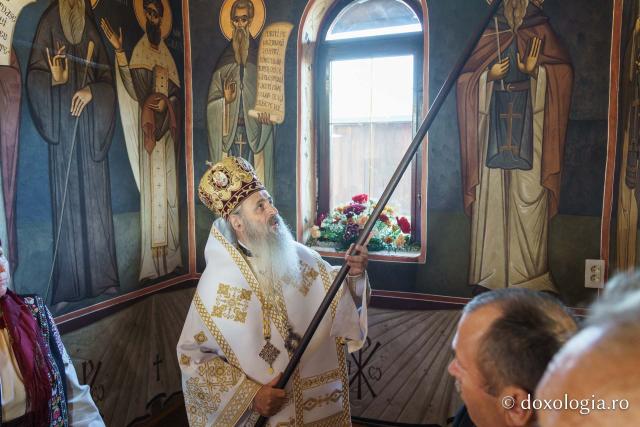 Biserica „Buna Vestire” din Cercu-Bârnova a primit veșmântul sfințirii
