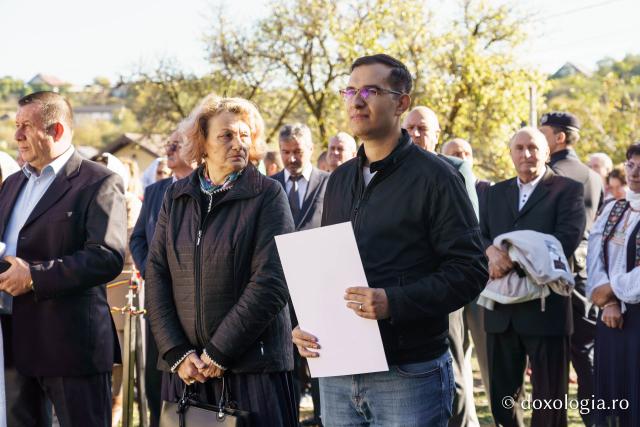 Biserica „Buna Vestire” din Cercu-Bârnova a primit veșmântul sfințirii