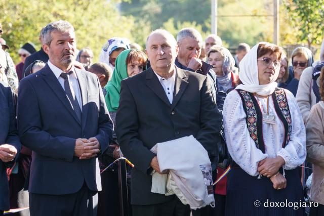 Biserica „Buna Vestire” din Cercu-Bârnova a primit veșmântul sfințirii