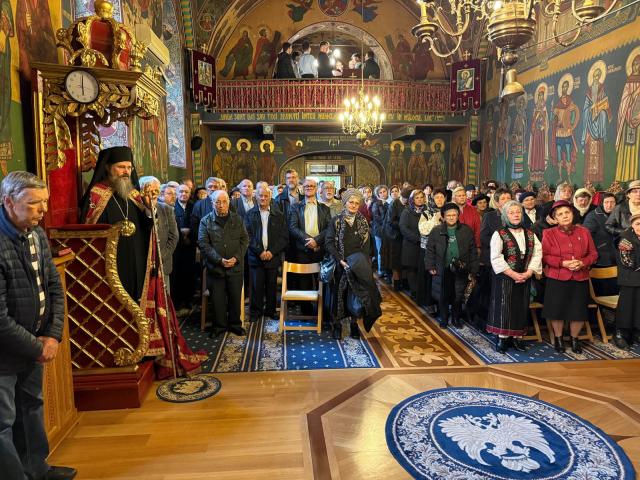 Biserica Sfintei Parascheva din Păcurari își cinstește hramul