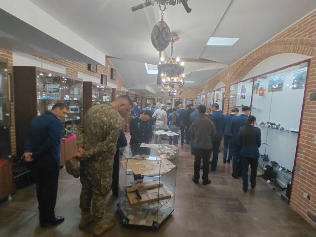 Militarii de la Baza 95 Aeriana Bacău, la Mănăstirea Sfânta Cruce - Brusturi