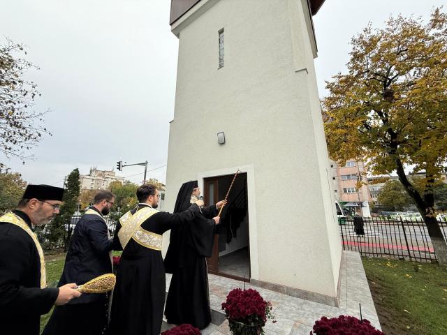 Slujbă arhierească la Parohia „Înălțarea Domnului” din Iași
