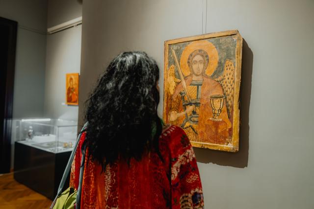 Expoziția „Când Cerul se deschide!” a fost vernisată la Palatul Culturii din Iași