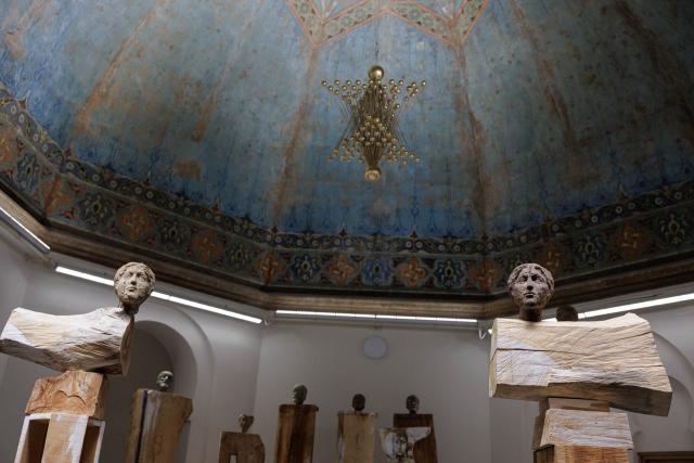 „NEW SACRED ART”, expoziție dedicată expresiilor sacrului în arta contemporană, la CIAC Baia Turcească