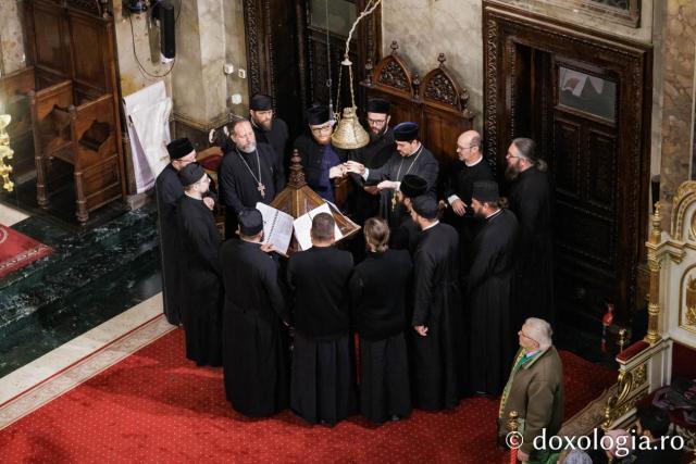 PS Damaschin Dorneanul, în ultima zi de hram la Iași: „Nu doar noi o cinstim pe Sfânta Parascheva, ci ea ne cinstește, ne prețuiește și ne iubește”