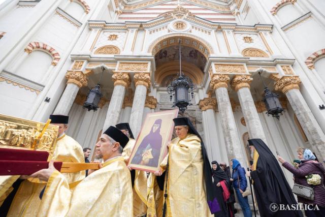 Procesiunea Calea Sfinților la București: Dumnezeu cheamă neîncetat oamenii la sfințenie